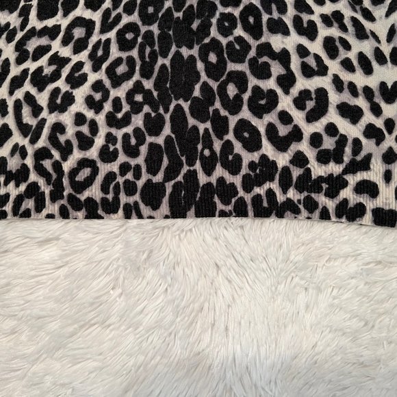 🎉HP🎉 Banana Republic Filpucci Fine Italian Yarn Leopard Sweater - Picture 4 of 5